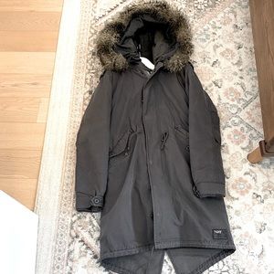 Aritzia TNA winter Parka